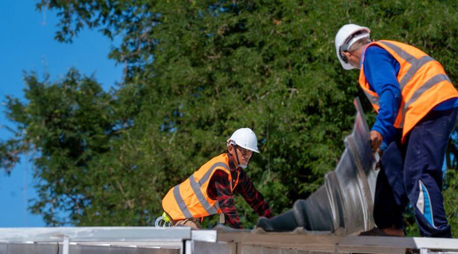 Professional gutter cleaning in Honoraville, AL